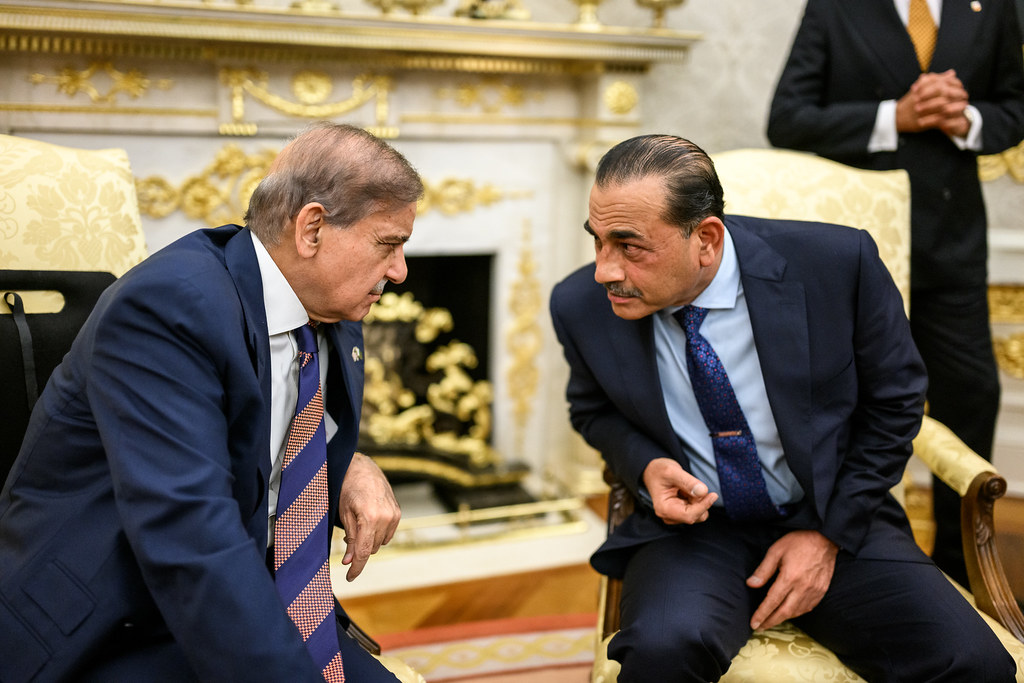 Pakistan's prime minister and Field Marshal Asim Munir waiting in the Oval Office before a meeting with the US president, 25 September 2025